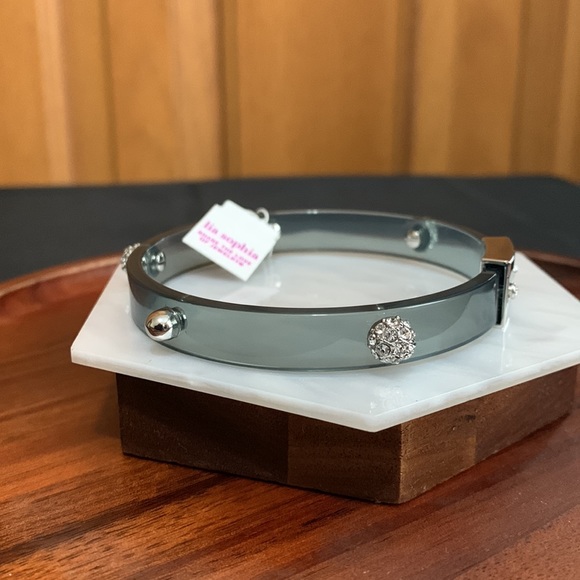 NWT Lia Sophia clear blue bracelet - Picture 2 of 5
